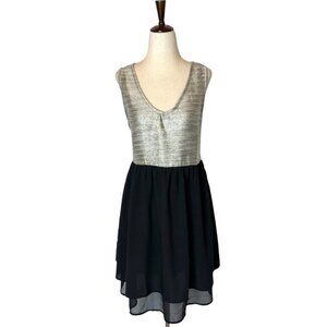Umgee Silver Metallic‎ And Black Skirt V Neck Sleeveless Mini Dress Size L